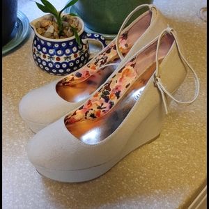 Madden Girl platform wedges